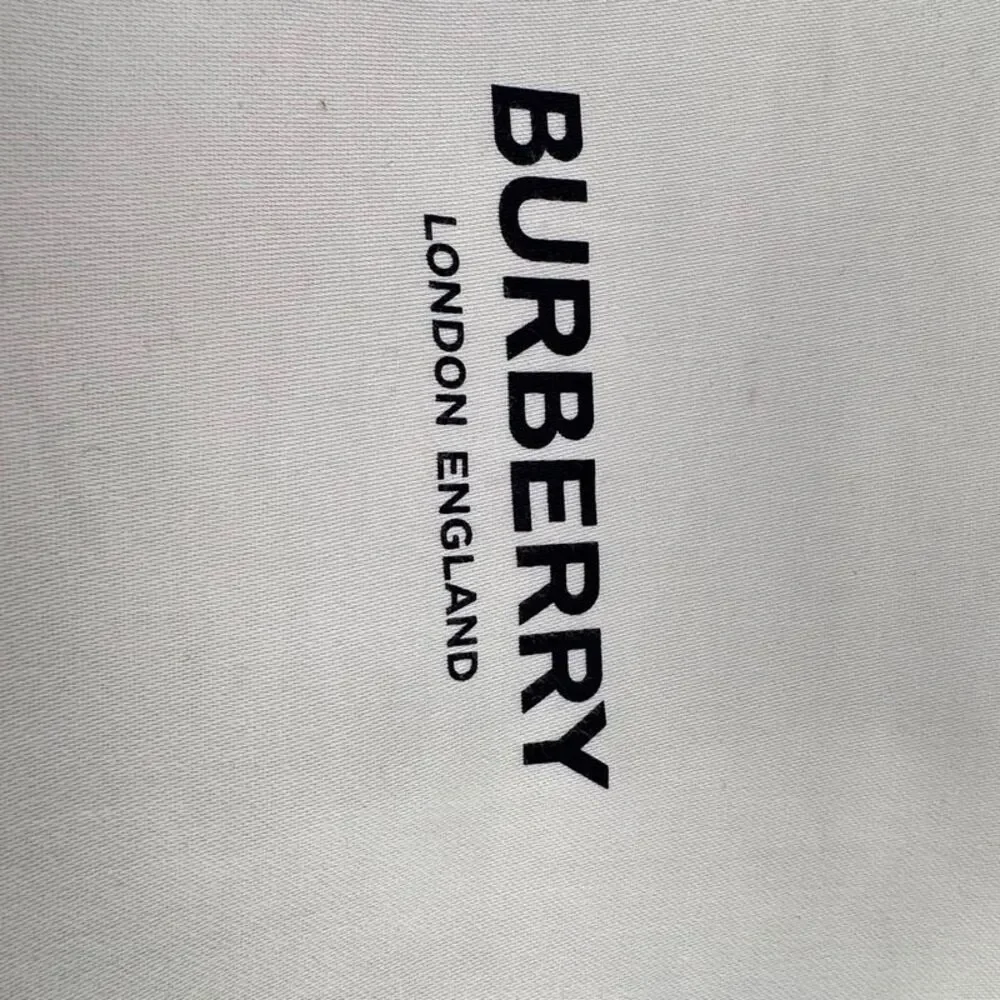 Burberry delivery duty